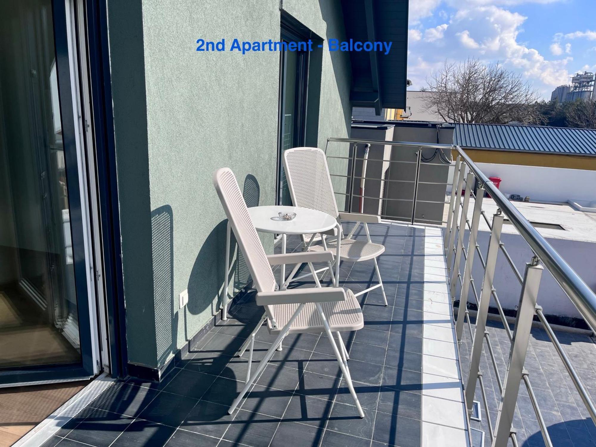 Cozy Apartment Near Vienna Airport Schwechat Exterior photo