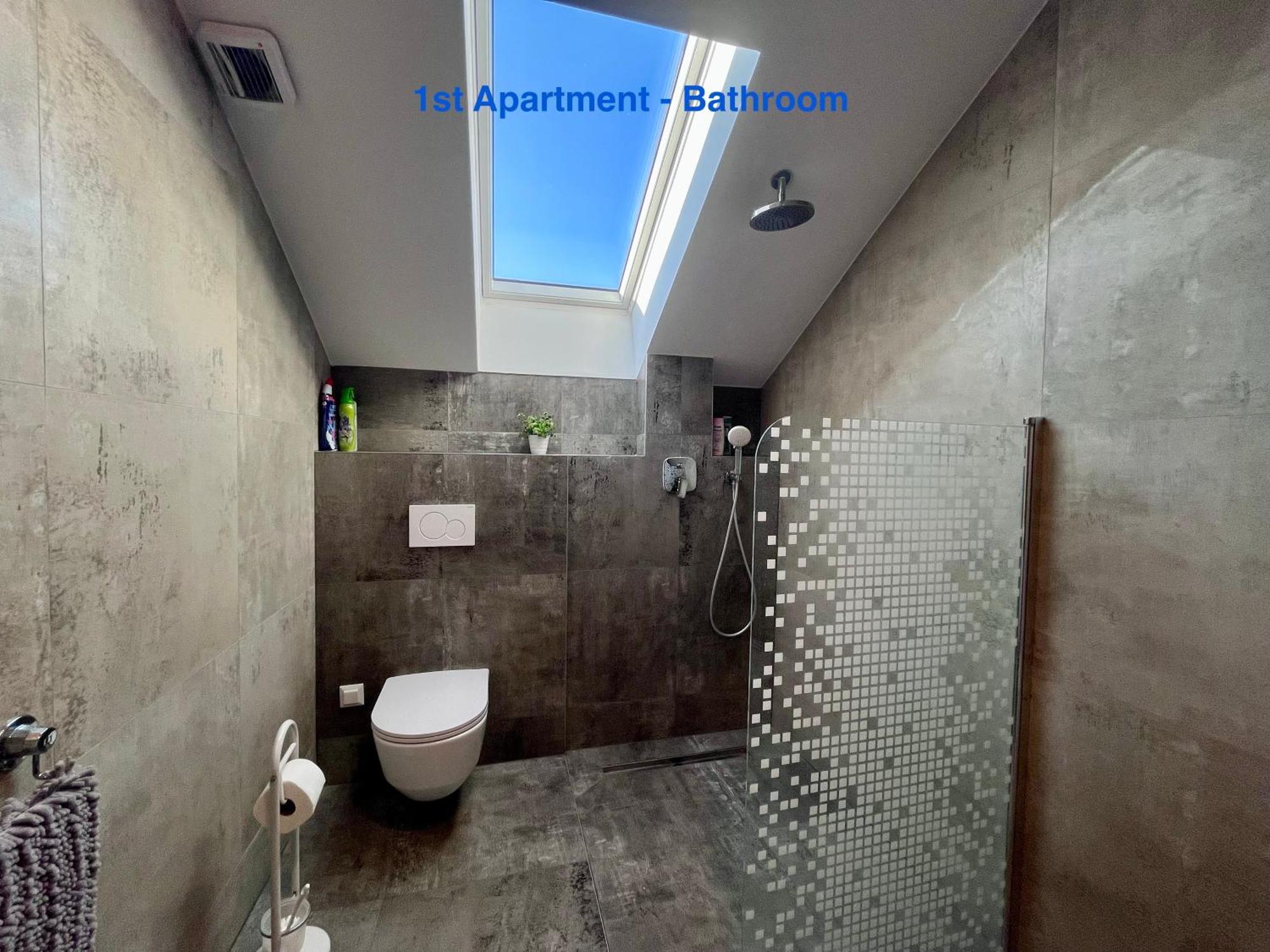 Cozy Apartment Near Vienna Airport Schwechat Exterior photo