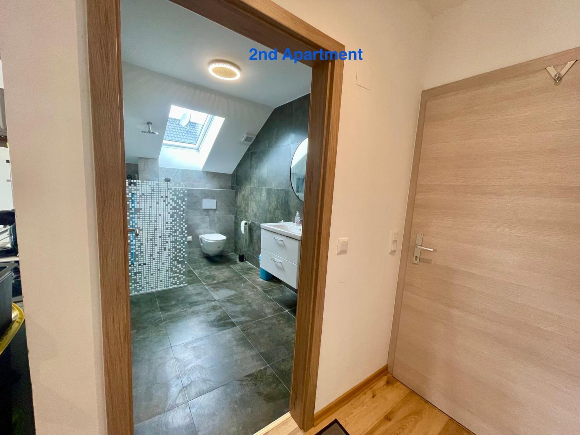 Cozy Apartment Near Vienna Airport Schwechat Exterior photo